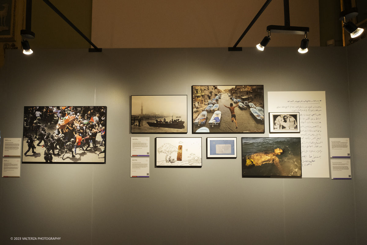 _DSF6116.jpg - 22/09/2023. Torino. Ritorna a Torino per il settimo anno consecutivo la World Press Photo Exhibition 2023  la piÃ¹ prestigiosa mostra internazionale di fotogiornalismo al mondo. Nella foto parte dell'allestimento della mostra