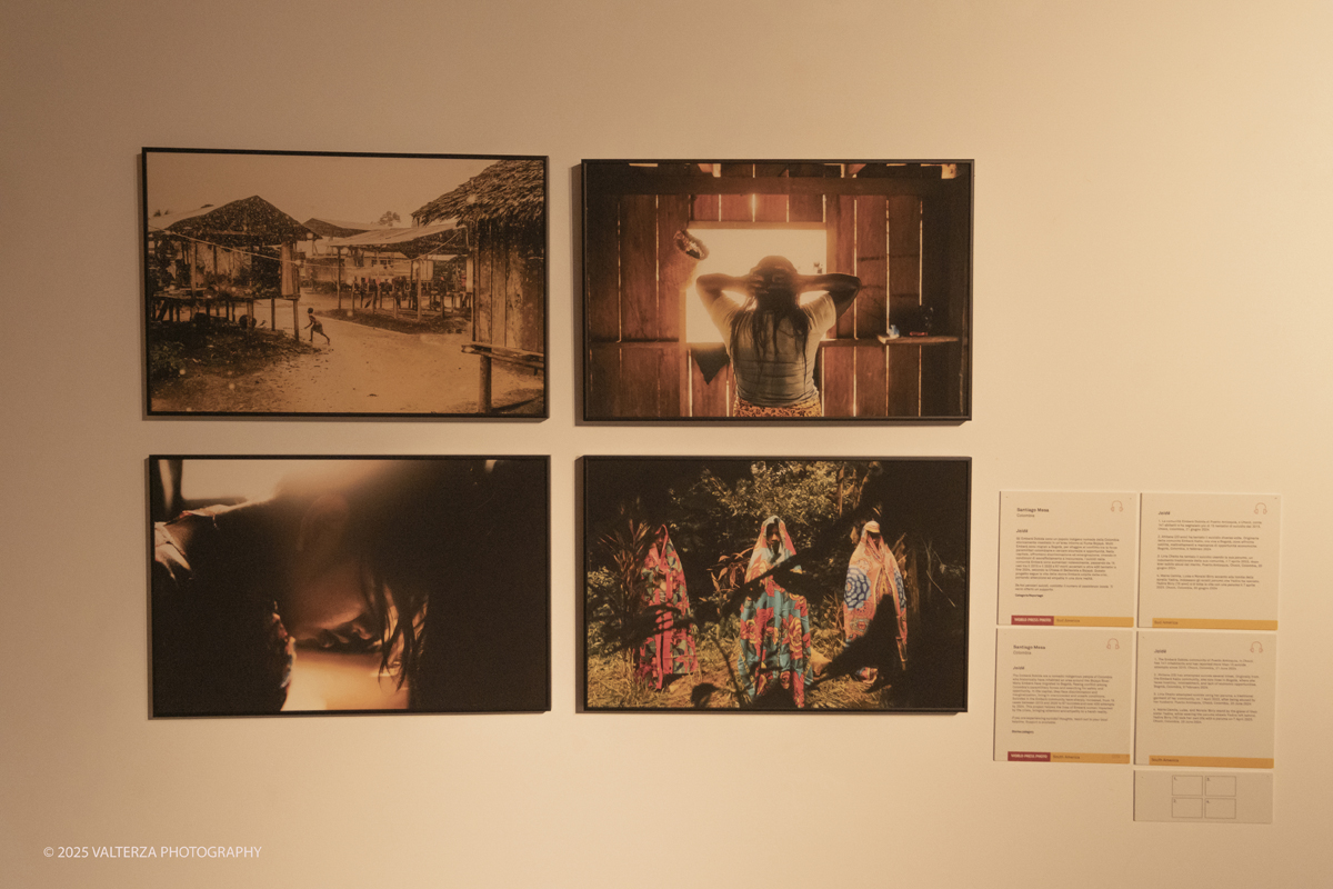 _DSF0091.jpg - World Press Photo Exhibition 2025 all’Accademia Albertina di Torino Il percorso espositivo presenta i lavori pubblicati dalle più autorevoli testate internazionali – da National Geographic a BBC, da CNN a Le Monde ed El PaÃs – e si conferma uno degli appuntamenti più attesi  per chi vuole comprendere il mondo attraverso lo sguardo dei reporter. Nella foto Categoria Repostage  Fotografo Santiago Mesa Jaidè