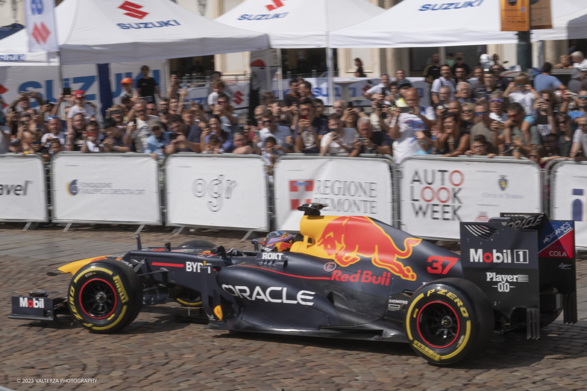 _DSF1651.jpg - 02/09/2023. Torino. Autolook Week Torino Ã¨ il festival che celebra la storia del motorsport e le auto da competizione. Nella foto momenti dell'esibizione della F1 Red Bull RB8