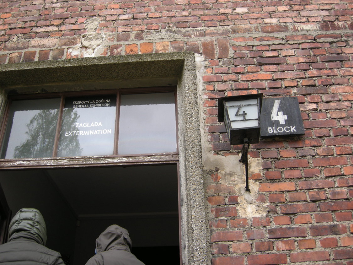 Auschwitz-08.jpg