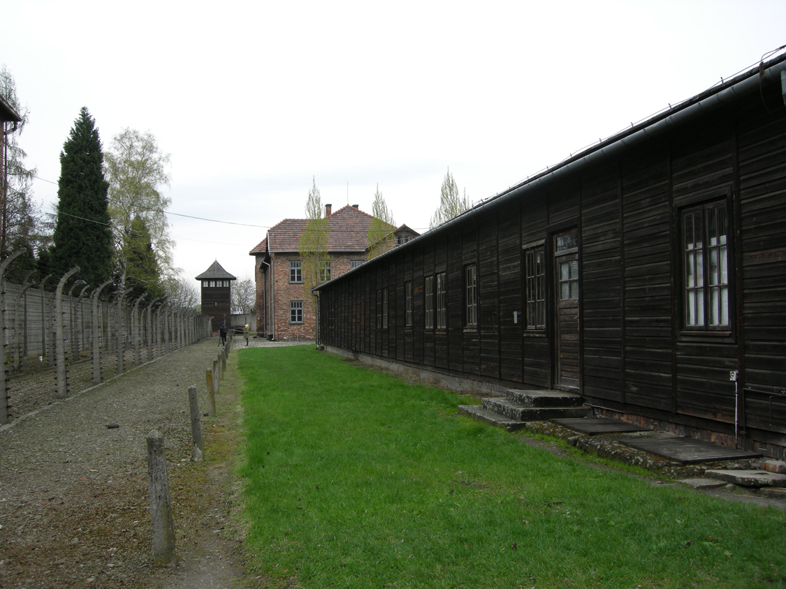 Auschwitz-10.jpg