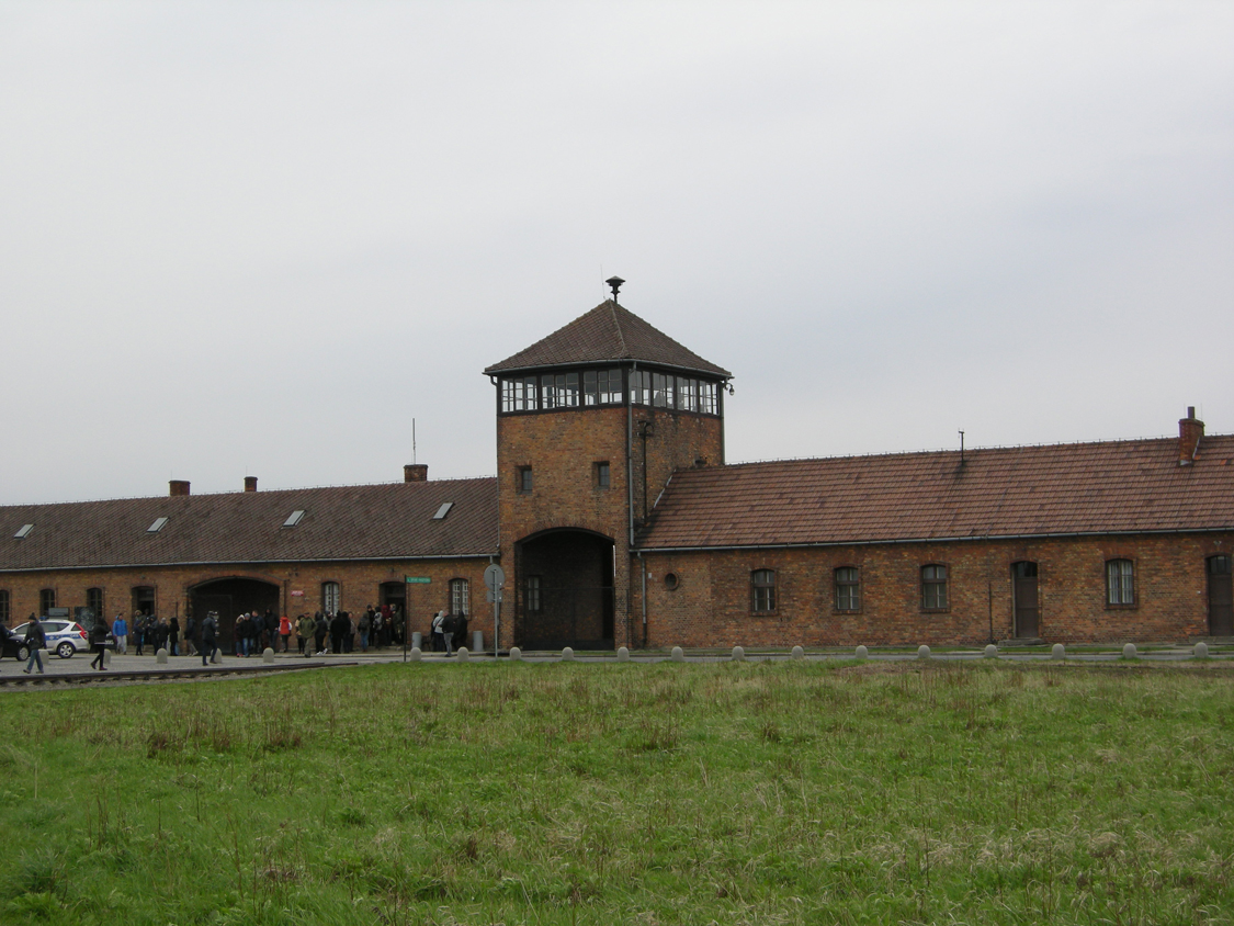 Birkenau-2.jpg