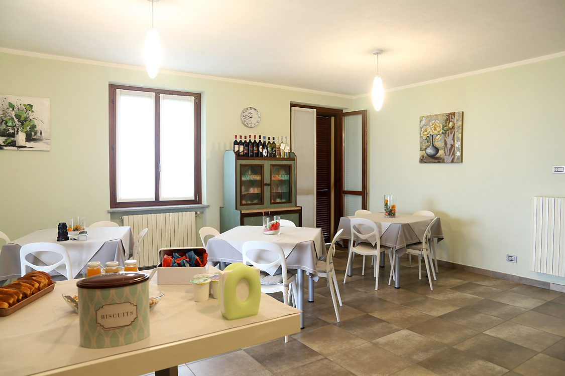 CàColomba_60.jpg - Cucina La funzionale cucina è dotata di ogni comfort ed è a completa disposizione degli ospiti. 