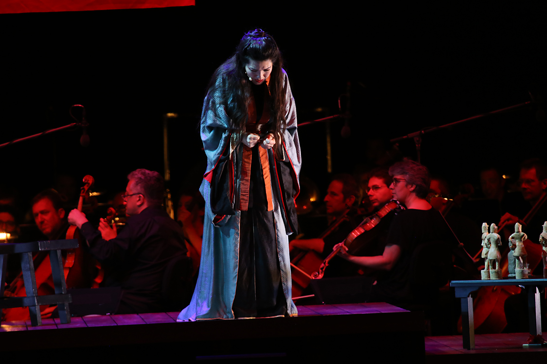 MadamaButterfly_140.jpg