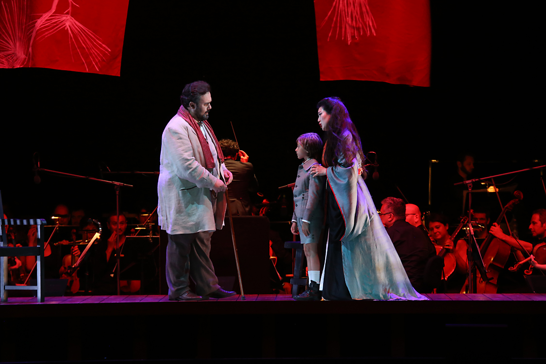 MadamaButterfly_160.jpg