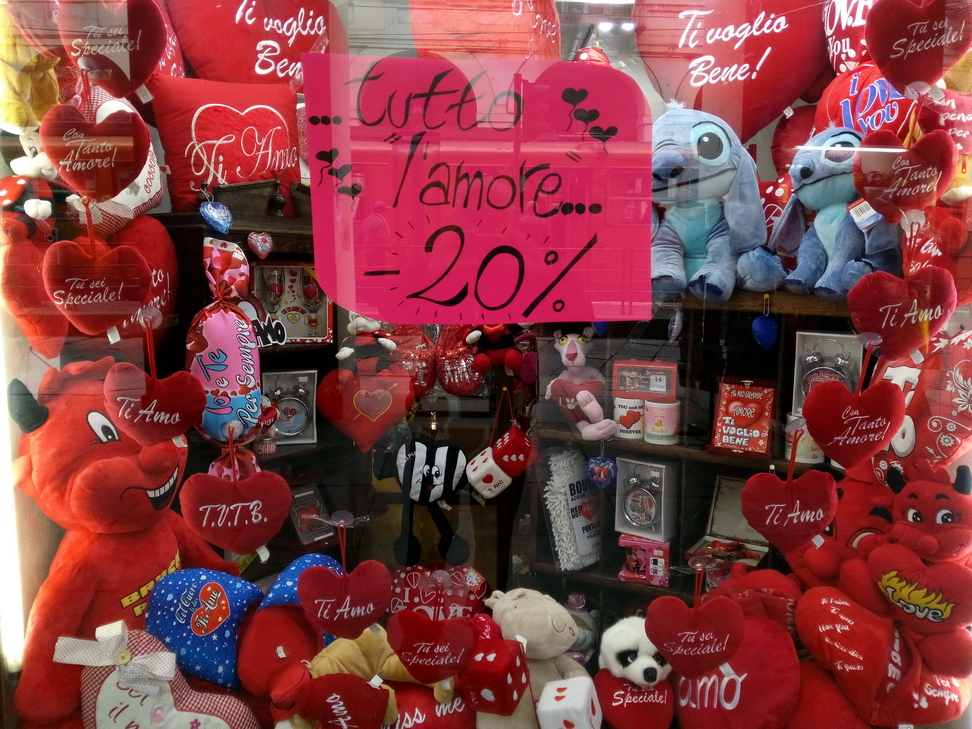 Curiosita'_32.jpg - A Torino l'amore costa poco!