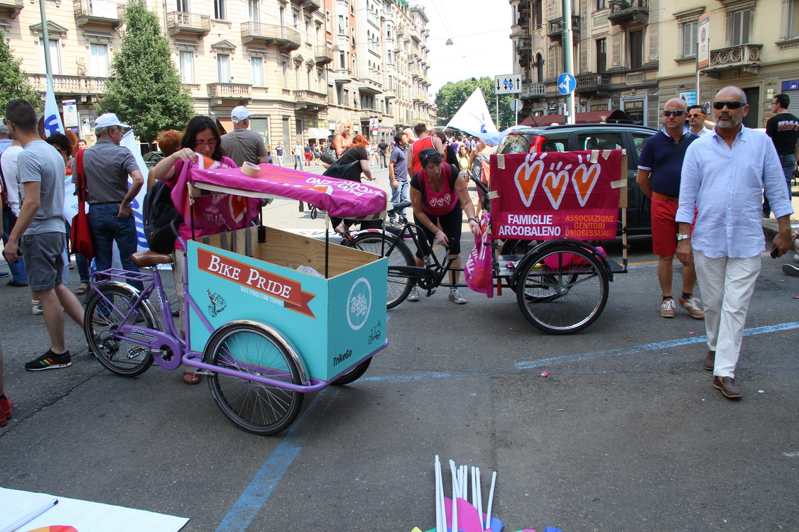 Gaypride2015_028.JPG - Torino 27 Giugno 2015 Gay Pride - Preparativi prima della sfilata