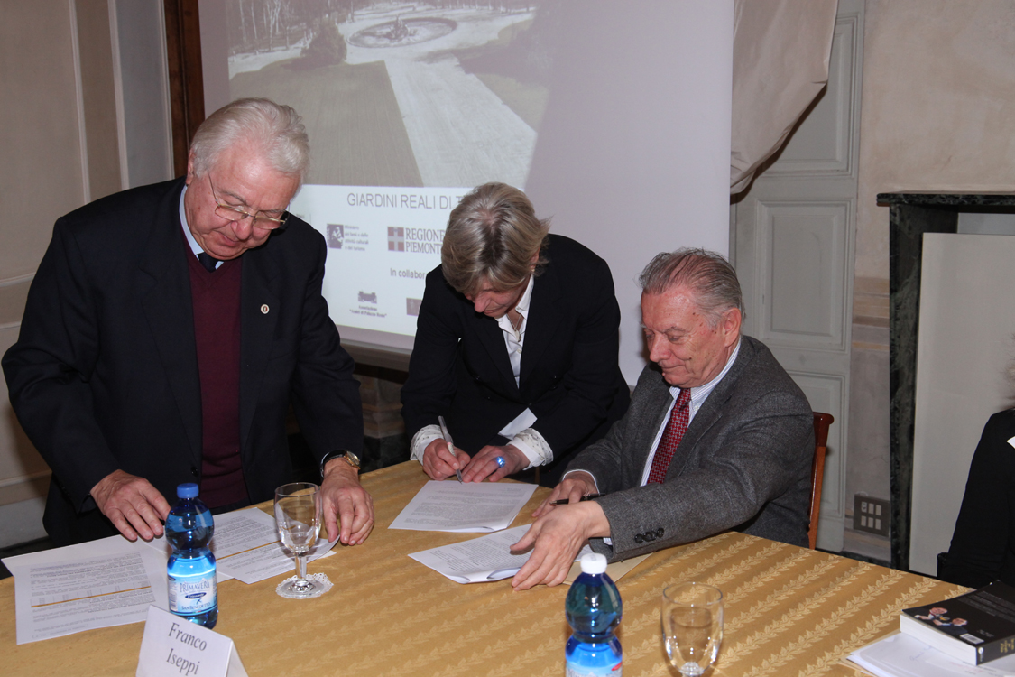 GiardiniReali_52.jpg - La Firma
