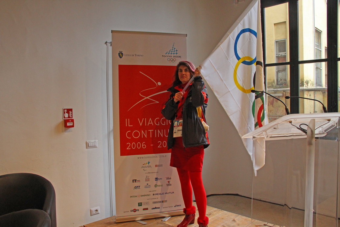 IncontroCamera_05.JPG - I GIOCHI OLIMPICI: RUOLO E VALENZE DEI GIOCHI NELLA TRASFORMAZIONE DI TORINO  Rappresentante dei volontari nelle olimpiadi del mondo
