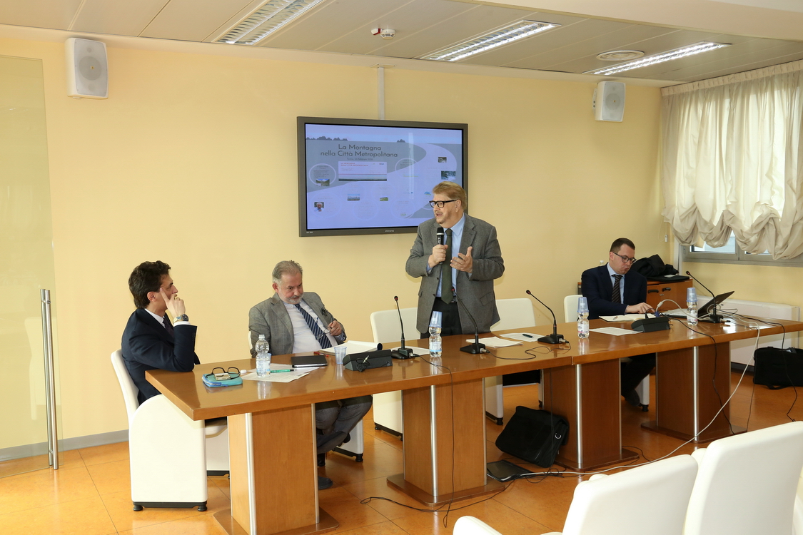 LaMontagnaNellaCittà_13.JPG - Conferenza Stampa e dibattito "La Montagna nella Città Metropolitana di Torino"  Lido Riba
