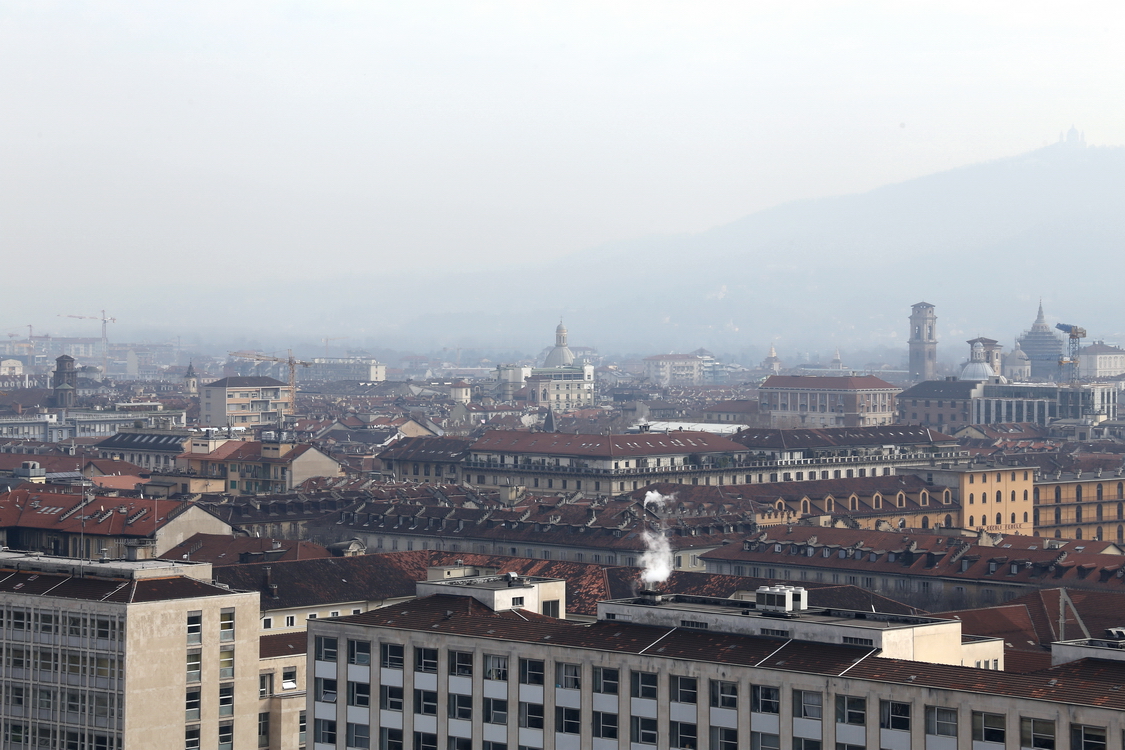 LaMontagnaNellaCittà_41.JPG - Torino nella nebbia dalla balconata del Palazzo della Città Metropolitana