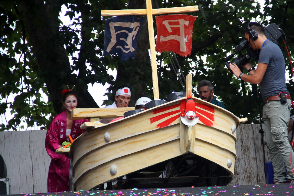 RedBull_163.JPG - Pirati della Versilia con banzai - Viareggio (LU)