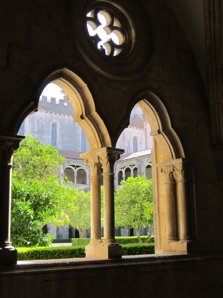 29.JPG - Alcobaça: il chiostro del Mosteiro de Santa Maria 2