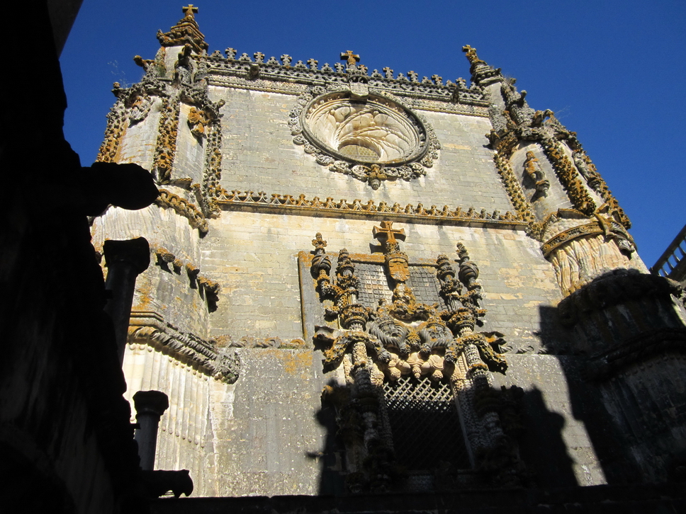 55.JPG - Tomar: la chiesa con la finestra manuelina, nel Convento di Cristo